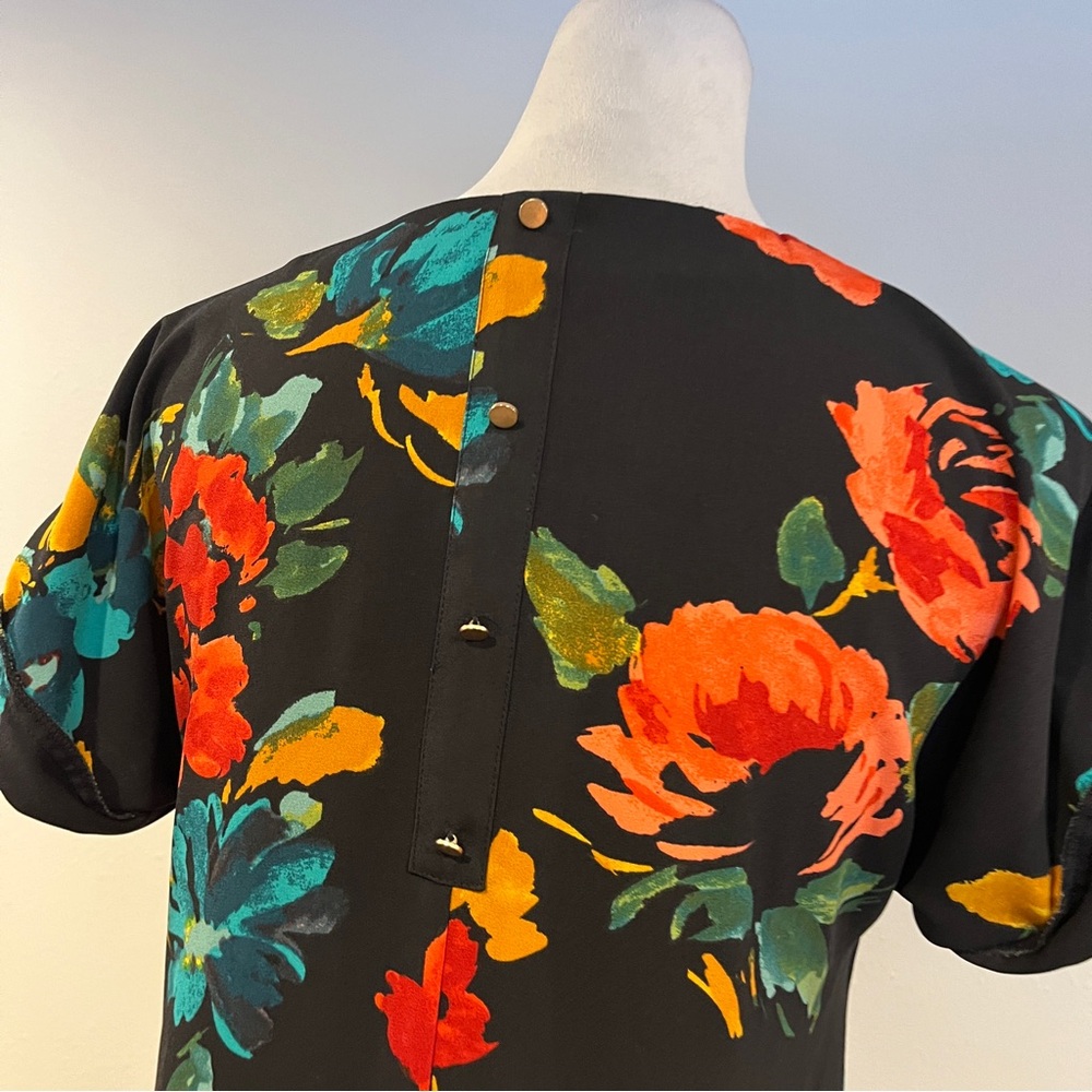 A New Day Floral V-Neck short sleeve a-line mini Dress - Picture 6 of 11